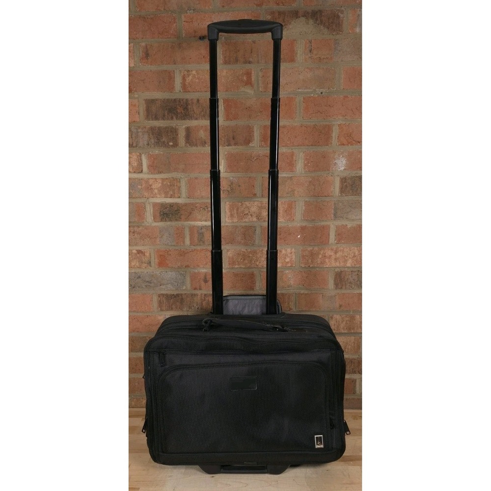 Black Travelpro FlightCrew 5 Rolling Pilot Business Tote Bag Carry on Luggage